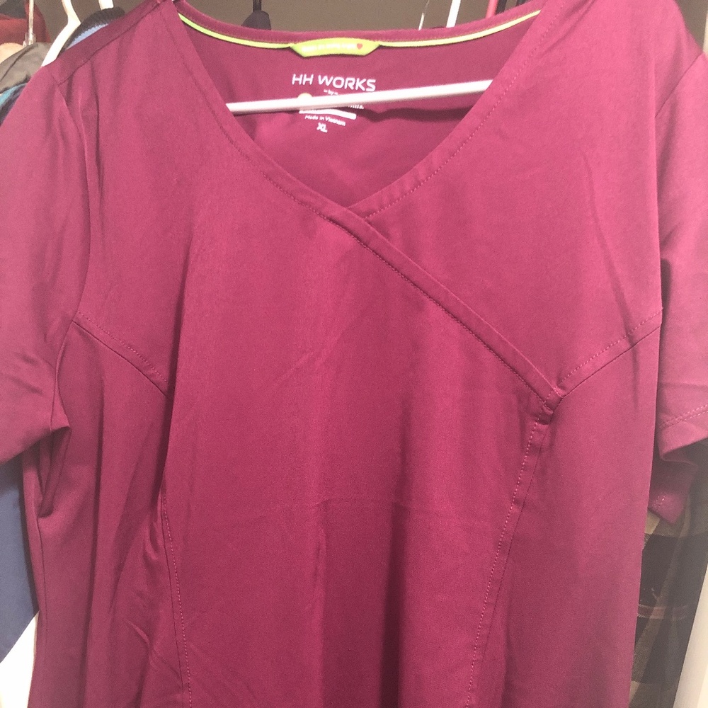 HH Works Xl women’s scrub top